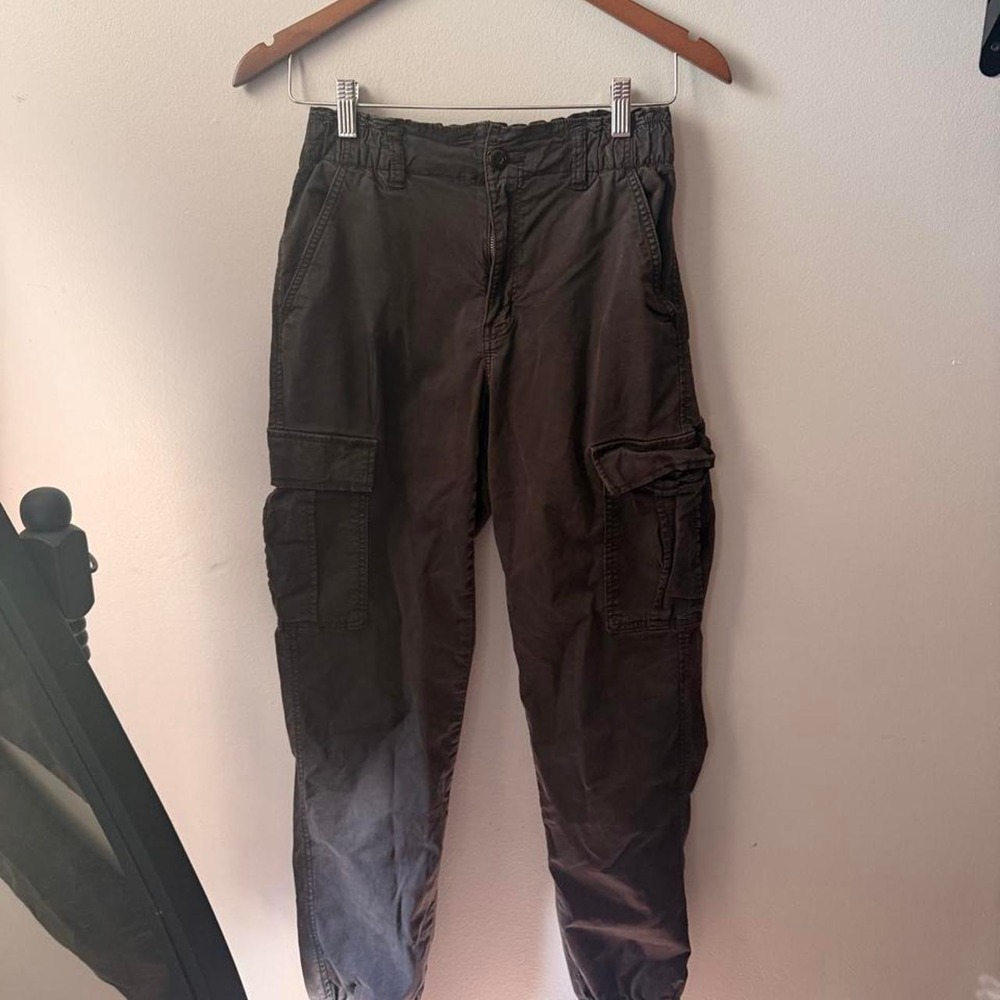 American Eagle Outfitters cargo pants in size 2L. Dark gray/black